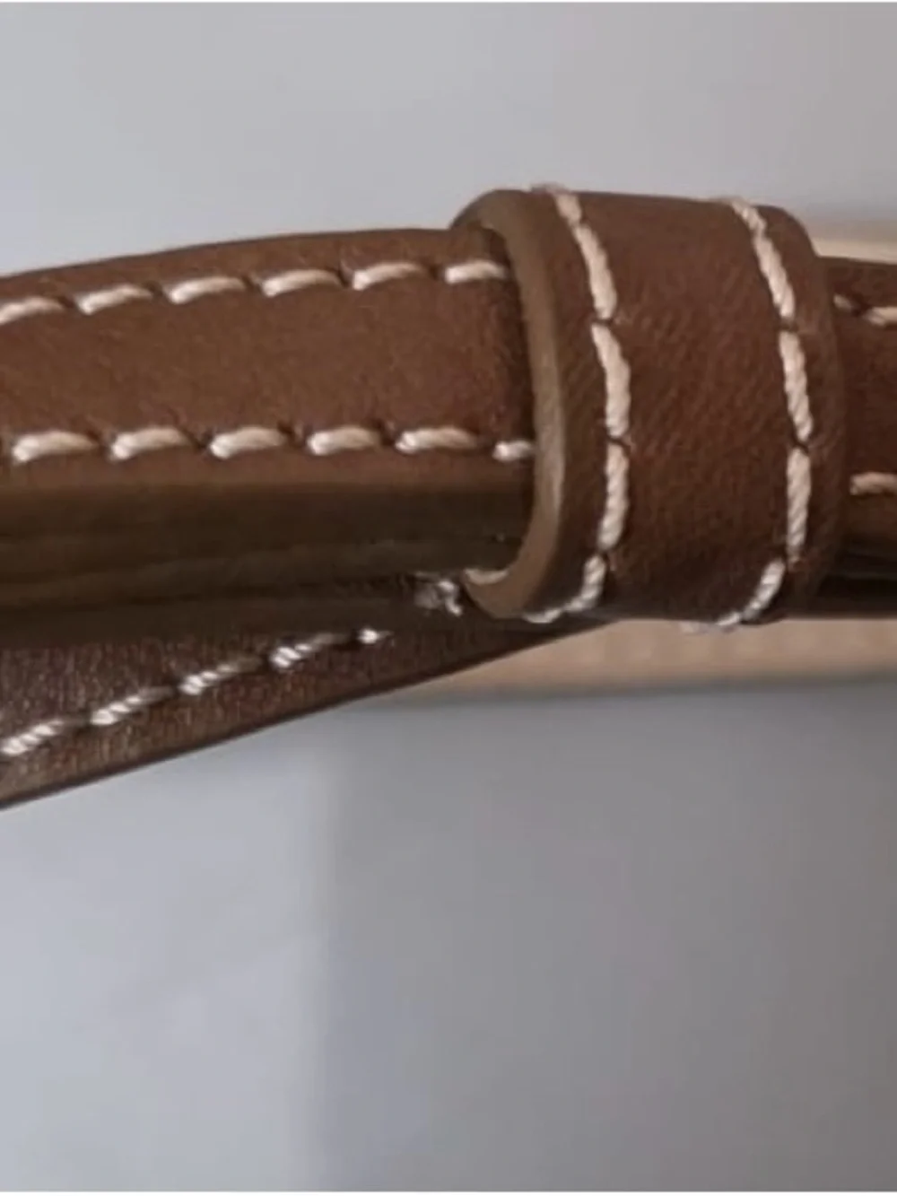 Women’s J Crew Two-Tone Skinny Leather Belt in Taupe and Cream. Sz M. NWT - Picture 2 of 2